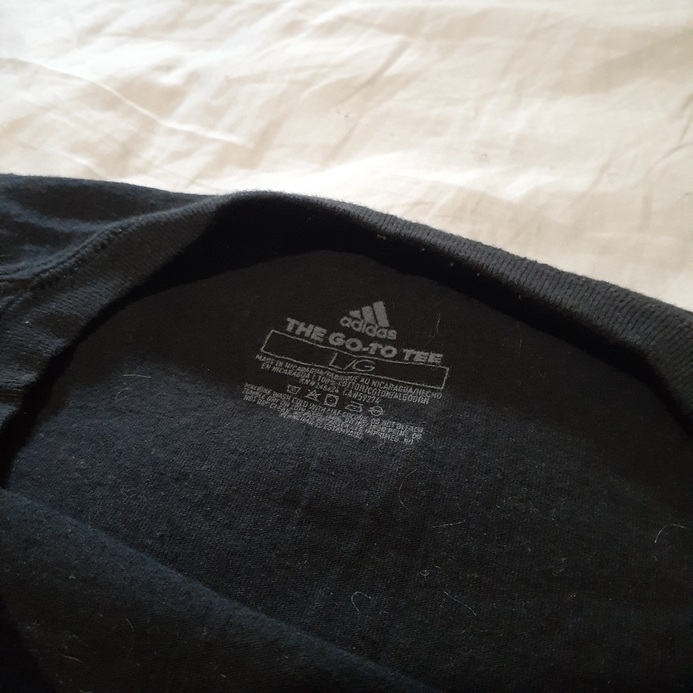 Adidas tee - Picture 3 of 3